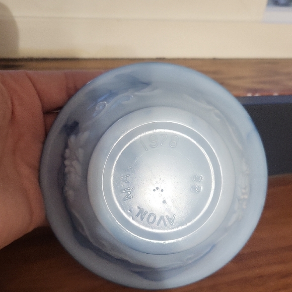 Avon Blue Decorative Pitcher and Basin Set - Picture 2 of 3